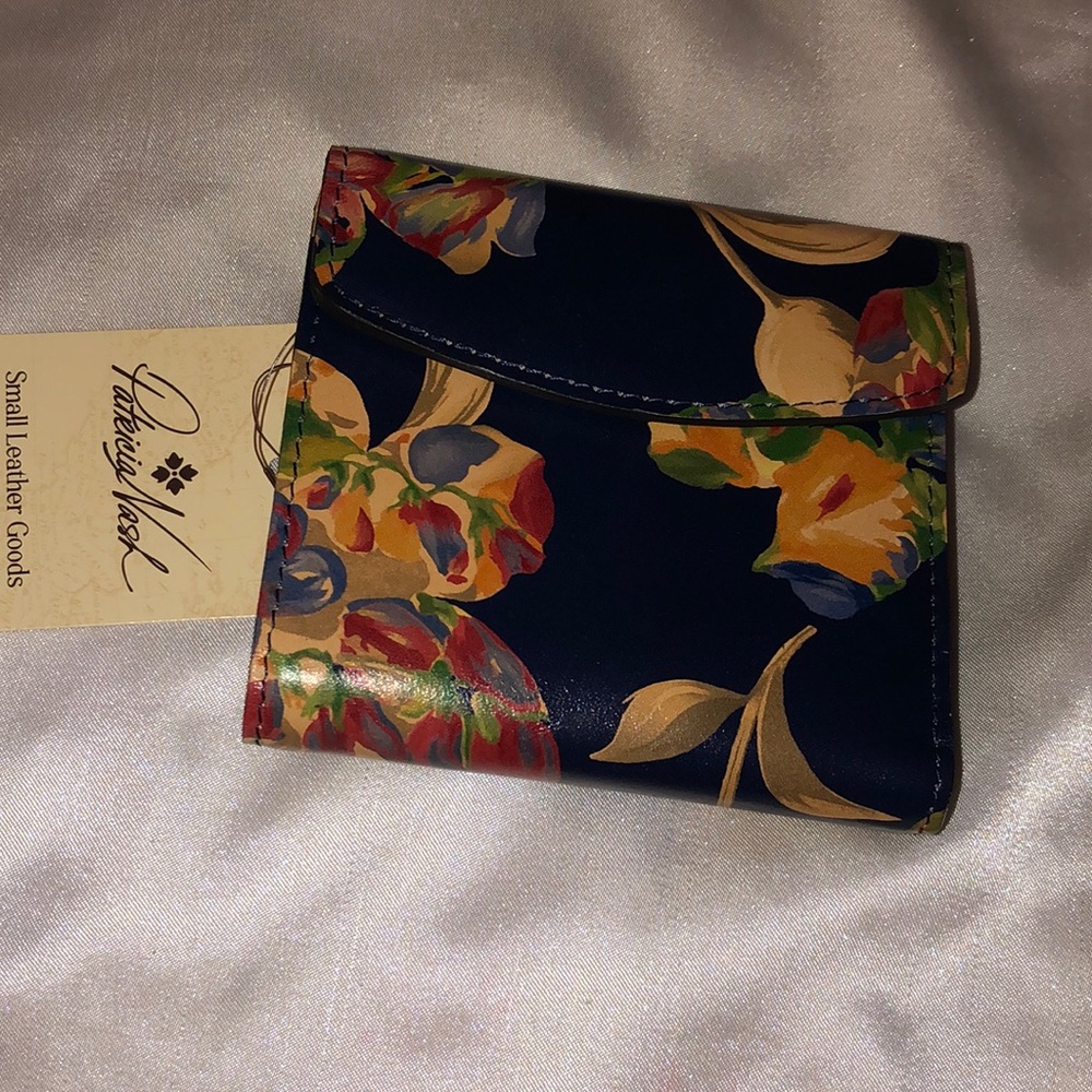 Patricia Nash Reiti Leather Bifold Wallet Le Fleur Print NWT & Registration